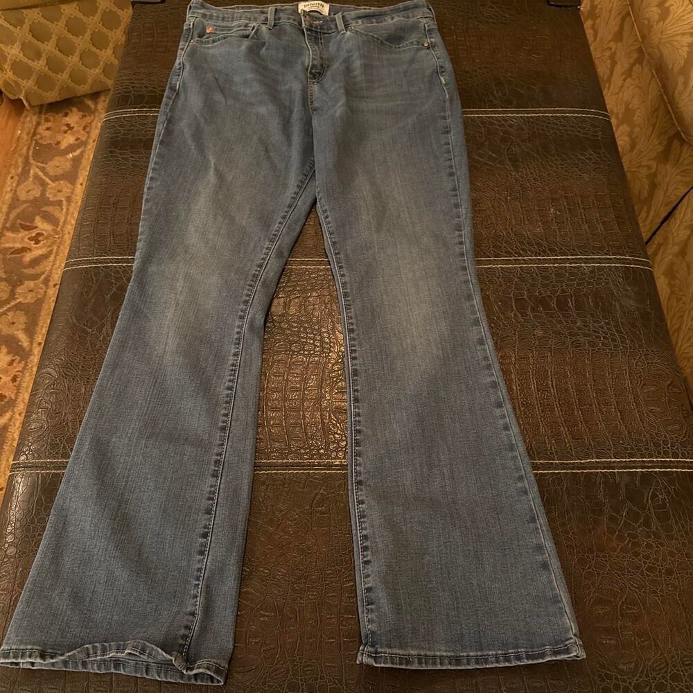 Levi-s Women's Blue Jeans